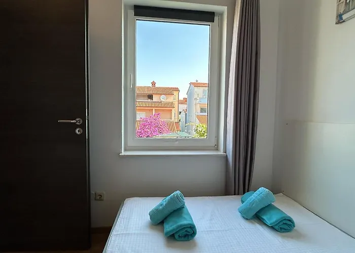 Appartement Jela With A Big Balcony Pula